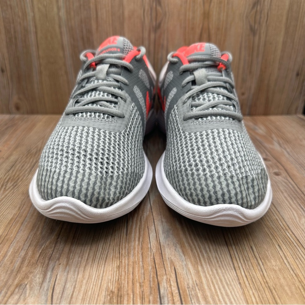 Nike Revolution 4 GS Wolf Grey Youth Running Shoes Sneakers - Picture 2 of 8